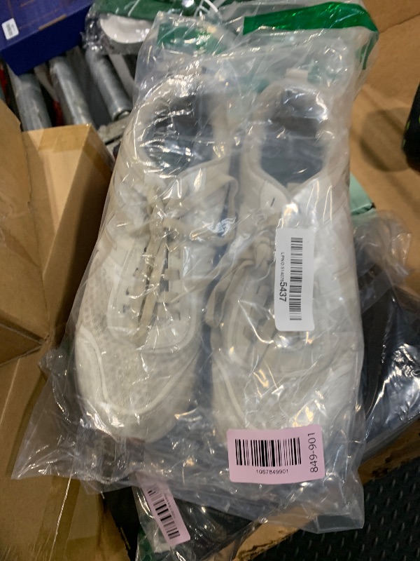 Photo 1 of ** VERY USED ** Vionic Womens Walk Strider Sneaker