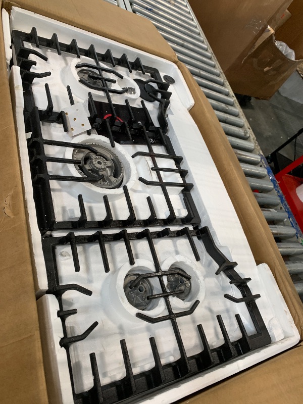 Photo 1 of ** UNTESTED **** GASLAND 36 Inch Gas Cooktop 5 Italy Sabaf Burner, PRO GH2365EF, Built-in NG/LPG Convertible Stovetops, Gas Countertop Plug-in with Thermocouple Protection, CSA Certified, Black