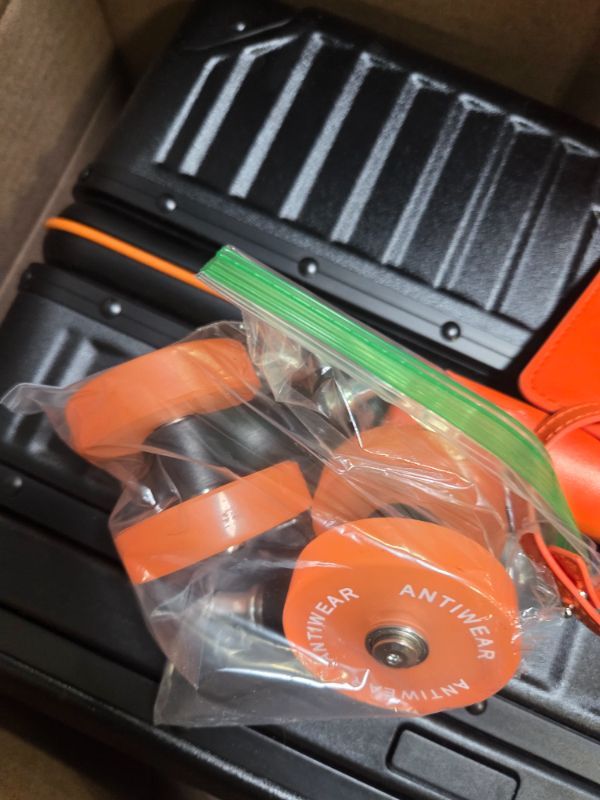 Photo 1 of ***BROKEN ZIPPER*** carry on luggage