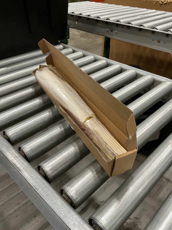 Photo 1 of 100Pcs Pampas Grass Boho Home Decor 17 inch Natural Dried Flowers-Pampas Grass Contains Bunny Tails White Pampas Brown Pampas.Boho Decor for Farmhouse Wedding Boho Wall Bathroom Office Kitchen…