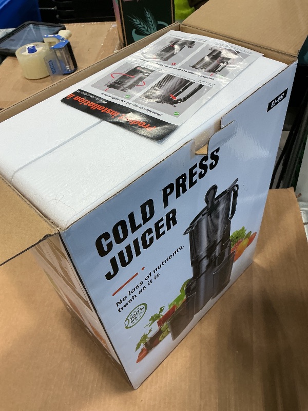 Photo 1 of *UNTESTED*
Juicer Machines with 5.8" Large Feed Chute, Cold Press Juicer for Whole Vegetables and Fruits 400W, Slow Masticating juicer Easy to Clean Juice Extractor Machine High Juice Yield
