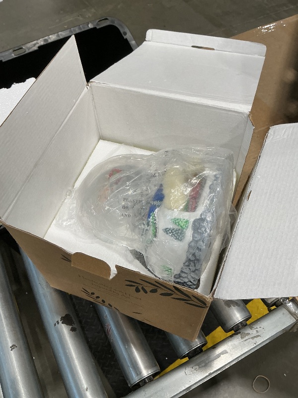 Photo 1 of *UNTESTED*
Musical Rotating Santa Claus Flying Over Village,Automatic Snowfall,Train, Christmas Snow Globe Music Box Gifts, for Women Wife Mom Girlfriend Daughter, Xmas Present,Plays 48 Classic Christmas Carols