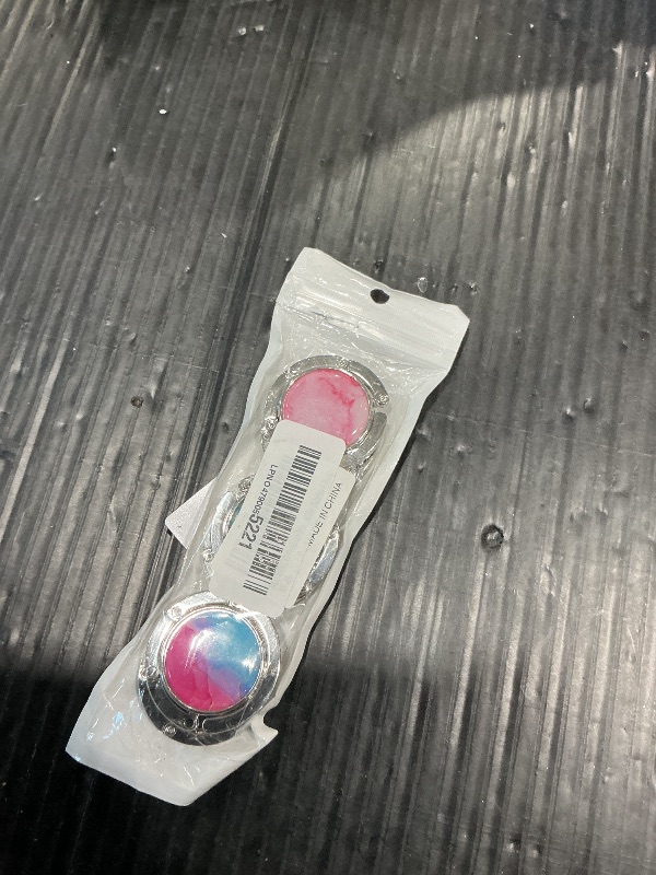 Photo 1 of *USED*
BOTRINUO Foldable Purse Hook for Table, Purse Hanger Storage Folding Decor Table Hook, Women's Handbag Hanger Holder (Marble 6 Pack)