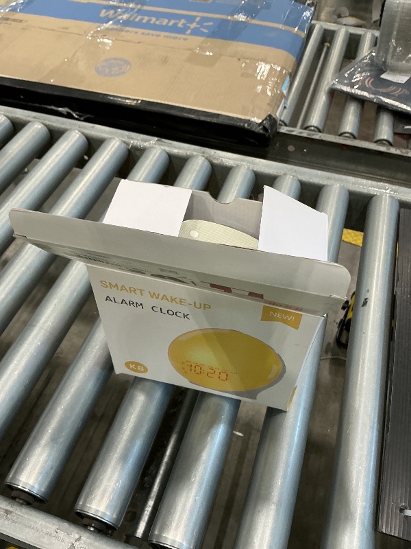 Photo 1 of **NEED CHARGER**Wake Up Light Sunrise Alarm Clock for Kids, Heavy Sleepers, Bedroom, with Sunrise Simulation, Sleep Aid, Dual Alarms, FM Radio, Snooze, Nightlight, Daylight, 7 Colors, 7 Natural Sounds, Ideal for Gift