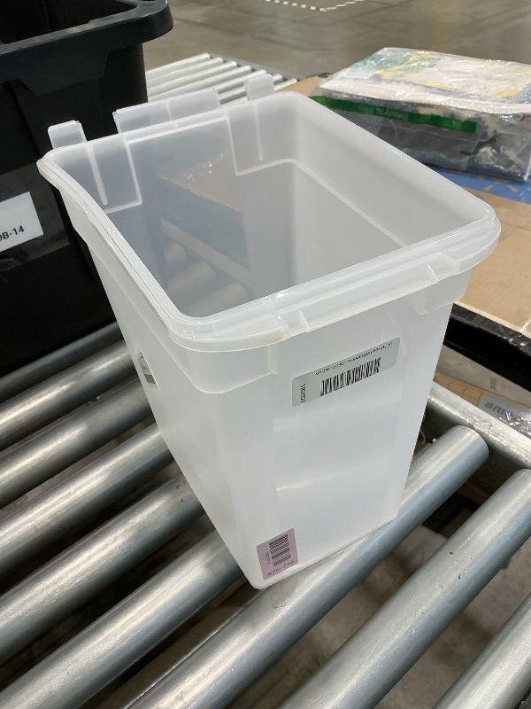 Photo 1 of *USED*
IRIS USA Airtight Dog Food Storage Container, WeatherPro, Up to 10 lbs, for Dog Cat Bird and Other Pet Food Storage Bin, Keep Fresh, Translucent Body, Made in USA, Clear/Gray