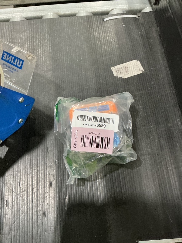 Photo 1 of ***MISSING BLUE FISH*** Robo Alive Robo Fish Robotic Swimming Fish (Teal + Orange) by ZURU Water Activated, Changes Color, Comes with Batteries, Amazon Exclusive (2 Pack) Series 3