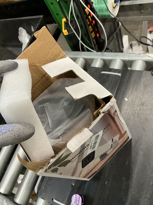 Photo 1 of ?Auto Keystone?Mini Projector PONER SAUND Portable Projector Native 1080P 300 ANSI Support 4K 180° rotation,Outdoor/Home Movie Built-in Android 13.0 OS Compatible with Smartphone PC DVD PS3 PS4