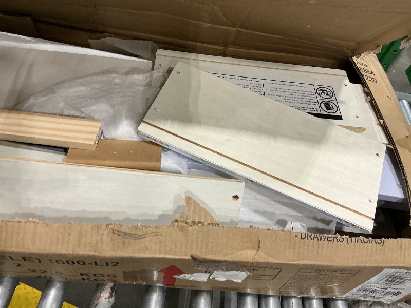 Photo 1 of **Final sale no returns allowed ** Please review ratings before purchasing**

**Venta final, no se permiten devoluciones** Revise las calificaciones antes de comprar**


Dream on Me Ollie Dresser in Levander Ice