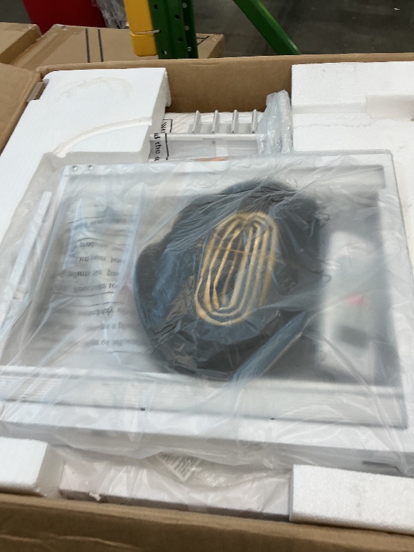 Photo 1 of ***UK plug***Keystone 12,000 BTU Window-Wall Air Conditioner with 11,000 BTU Supplemental Heating and Dehumidification, 230V, Window and Wall AC Unit for Living Room, Apartment, Medium Sized Rooms up to 550 Sq.Ft.