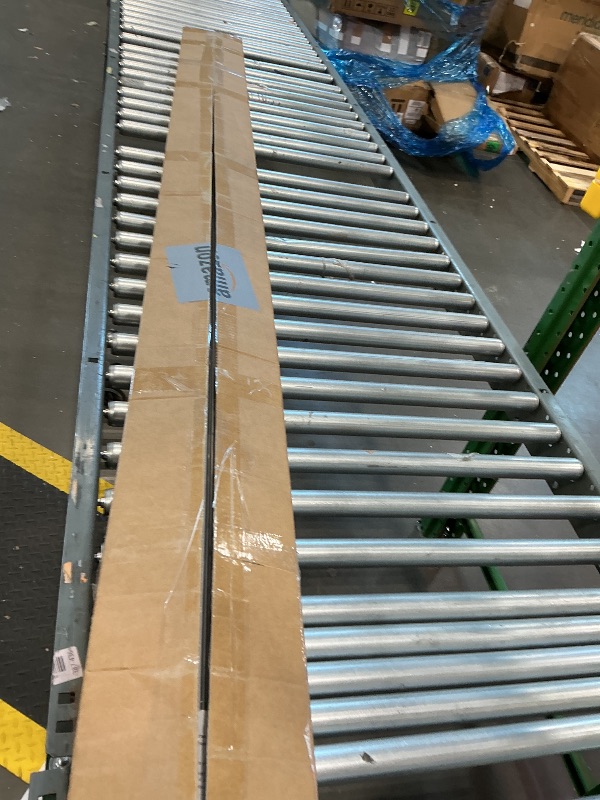 Photo 1 of *MINOR DAMAGE - USED*
ELEKICO 6 Pack 100w 8ft Led Shop Light, Super Bright 15000lm 5000k V Shape 8' Led Shop Lights, Linkable 8 Foot Led Shop Lights for Garage Warehouse, Supermarket, Basement, Barn, Storage Area