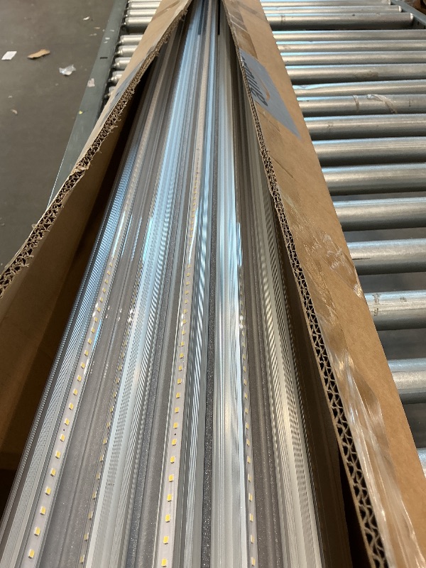 Photo 1 of *MINOR DAMAGE - USED*
ELEKICO 6 Pack 100w 8ft Led Shop Light, Super Bright 15000lm 5000k V Shape 8' Led Shop Lights, Linkable 8 Foot Led Shop Lights for Garage Warehouse, Supermarket, Basement, Barn, Storage Area