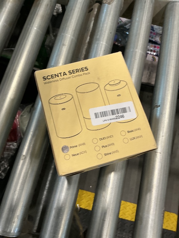 Photo 1 of *UNTESTED*
Airversa Waterless Essential Oil Diffuser Starter Kit with 4 x 10mL Hotel Scent Fragrance Oil, Battery Operated Mini Scent Air Machine Portable Diffuser for Home Car Office, AN8 Kit Black