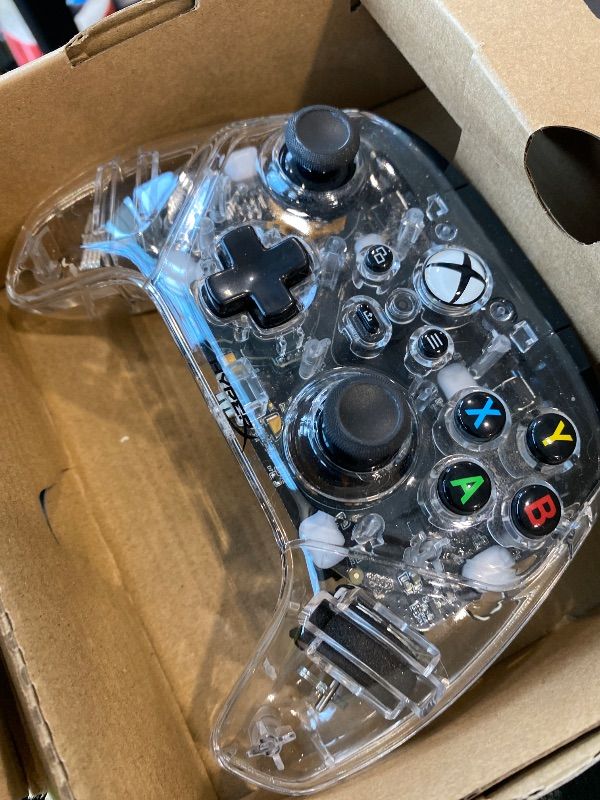 Photo 1 of *UNTESTED*
HyperX Clutch Gladiate RGB – Wired Controller, Officially Licensed by Xbox, Programmable RGB Lighting, Dual Trigger Locks, Programmable Buttons, Dual Rumble Motors, Clear