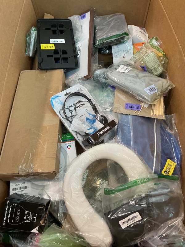 Photo 1 of ***FINAL SALE NO RETURNS **^ Nellis Variety Box: Medium | See Notes for Details