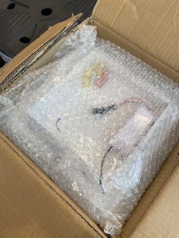 Photo 1 of *MISSING PARTS*
32W Flush Mount Modern LED Ceiling Lights, White Small Hallway Ceiling Light, Cool White 6000K Acrylic LED Ceiling Light Fixtures, Close to Ceiling Lights for Bedroom Dining Room Kitchen Bathroom