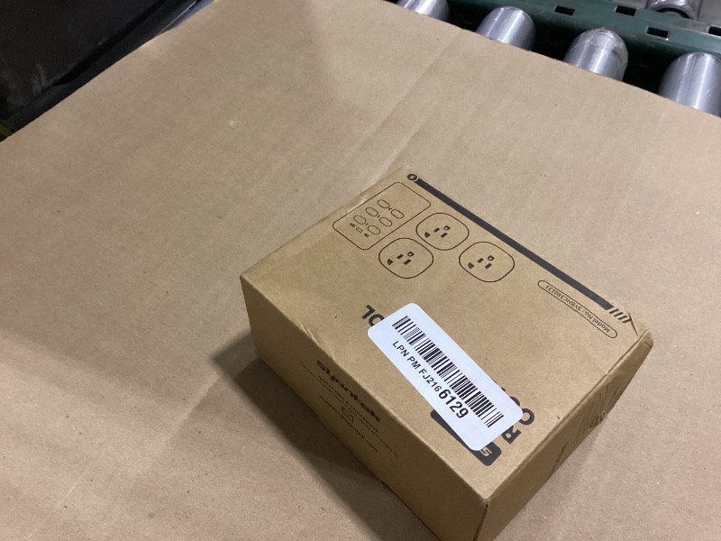 Photo 1 of **INCOMPLETE** Syantek Remote Control Outlet Wireless Light Switch for Household Appliances, Expandable Remote Light Switch Kit, Up to 100 ft Range, FCC Certified, ETL Listed, White (3 Outlets + 1 Remotes)