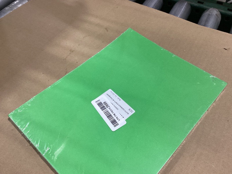 Photo 1 of 40 Sheets Cardstock 8.5x11, 65lb Dark Green Card Stock, Construction Paper, 180gsm Thick Printer Paper for Printing, Painting, Card Making, Kids School Supplies,Party Decorations