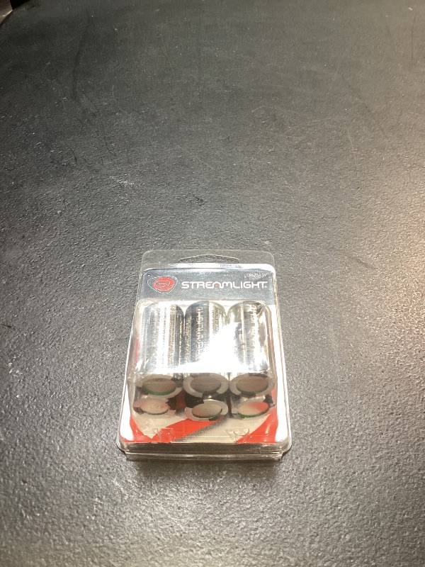 Photo 1 of Streamlight 85180 3V CR123A Lithium Batteries, 6-Pack, Black