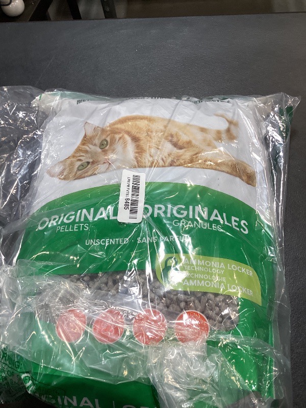 Photo 1 of Fresh News Recycled Paper Original Pellet Cat Litter, 12 Pound, Non-Clumping, Unscented, Made in USA