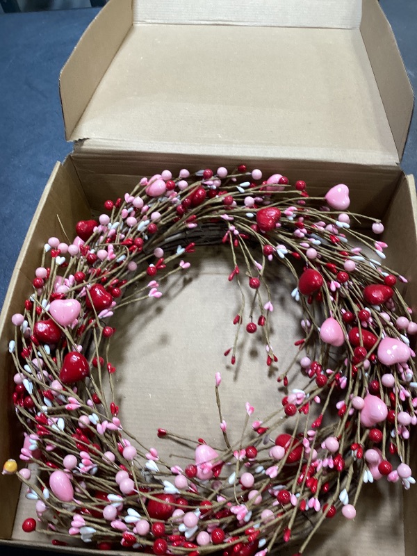 Photo 1 of J'FLORU Valentine’s Day Wreaths for Front Door 20 Inch Valentines Day Wreath Valentines Wreath with Cute Hearts and Berries Valentine’s Day Gifts Anniversary Wedding Decorations (Red/Pink)