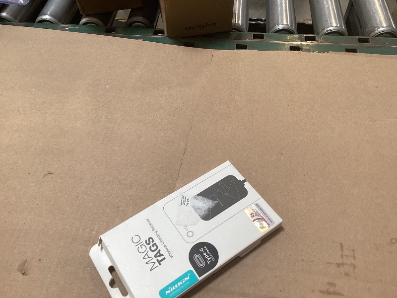 Photo 1 of [Short Version] Type C Wireless Charging Receiver, Nillkin Magic Tag USB C Qi Wireless Charger Receiver Chip for Google Pixe 6a/5a/2/3a/Nexus 6P A53 A52 and Other USB-C Phones