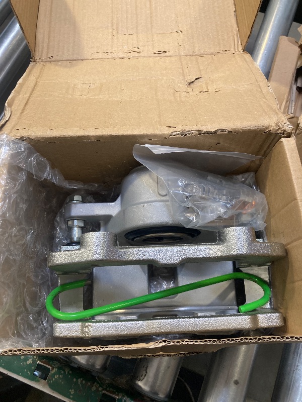 Photo 1 of PHILTOP Brake Caliper Front Right Compatible with 2005-2011 Chrysler 300, 2006-2011 Dodge Charger, 2005-2008 Dodge Magnum, 2009-2011 Dodge Challenger, 18-B4968