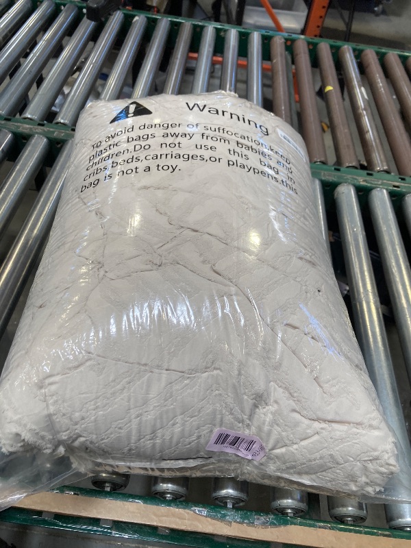 Photo 1 of Litanika Beige Oversized King Size Comforter, 3 Pieces Cream Tufted Boho Farmhouse Bedding Comforter Sets, Lightweight Fluffy Bed Set for All Season (120x98In Comforter and 2 Pillowcases)