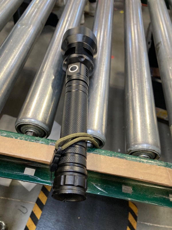 Photo 1 of USB Zoom Torch LED Glare Aluminum Alloy USB Rechargeable Outdoor Flashlight