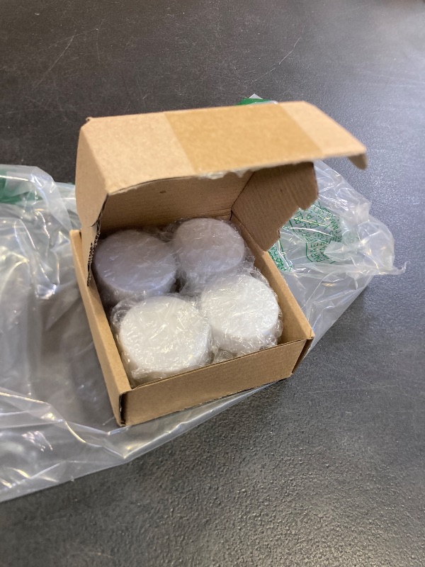 Photo 1 of 4Packs 15ml Clear Glass Balm Jars Empty Glass Jars with Black Lid Clear Round Containers Cosmetic Travel Jars for Storing Lip Lotion Cream (4pcs, 15g)