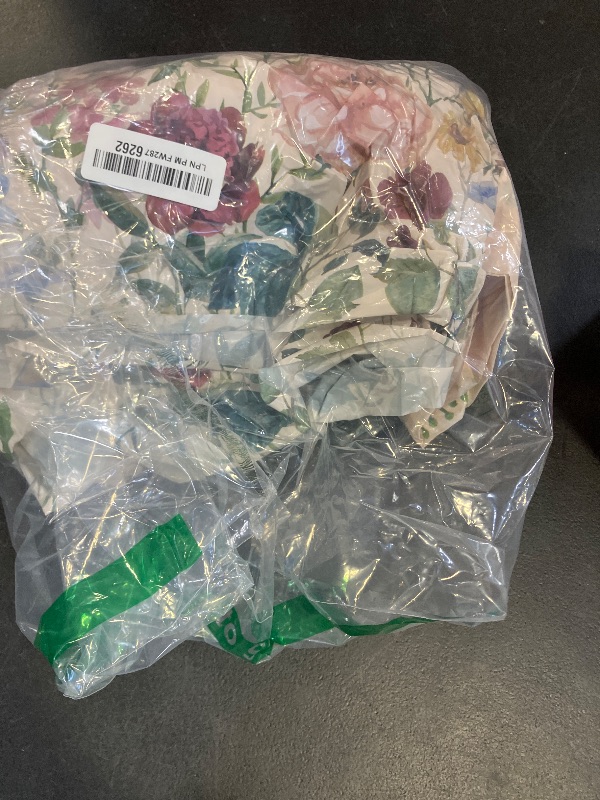 Photo 1 of 3 Pcs Spring Floral Tablecloth, Butterfly Wildflower Plastic Disposable Tablecloth Rectangle Table Covers for Easter, Birthday, Wedding, Mothers Day Tea Party Supplies and Decorations,54 x 108 Inch