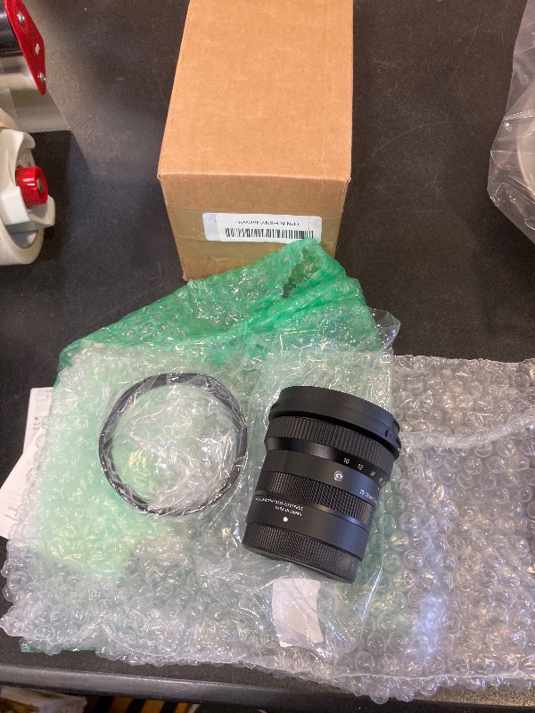 Photo 1 of 10-18mm F2.8 DC DN for Canon -RF Mount (Renewed)