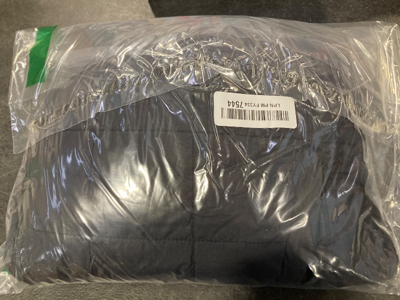 Photo 1 of **********DAMAGED*******
The North Face Men's Junction Insulated Jacket - Water Repellent Winter Coat, Secure Zip Hand Pockets, TNF Black, Large