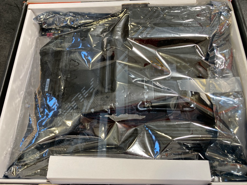 Photo 1 of **USED** GIGABYTE Z890 AORUS Elite WIFI7 Intel Core Ultra (Series 2) LGA 1851 Motherboard, ATX, DDR5, 4X M.2, PCIe 5.0, Thunderbolt 4, 2.5GbE LAN, EZ-Latch