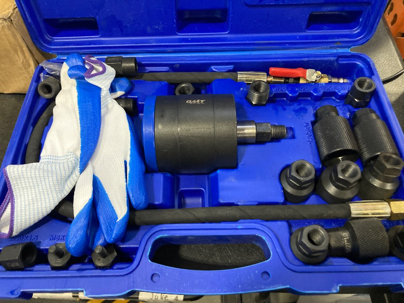 Photo 1 of Orion Motor Tech Pneumatic Injector Puller Set for Diesel Engines, 23 pcs 5-8 Bar Air Vibration Injector Removal Tool Kit with Extractor Hammer, 19 Adapters, Extension Hose, and EU US Connectors