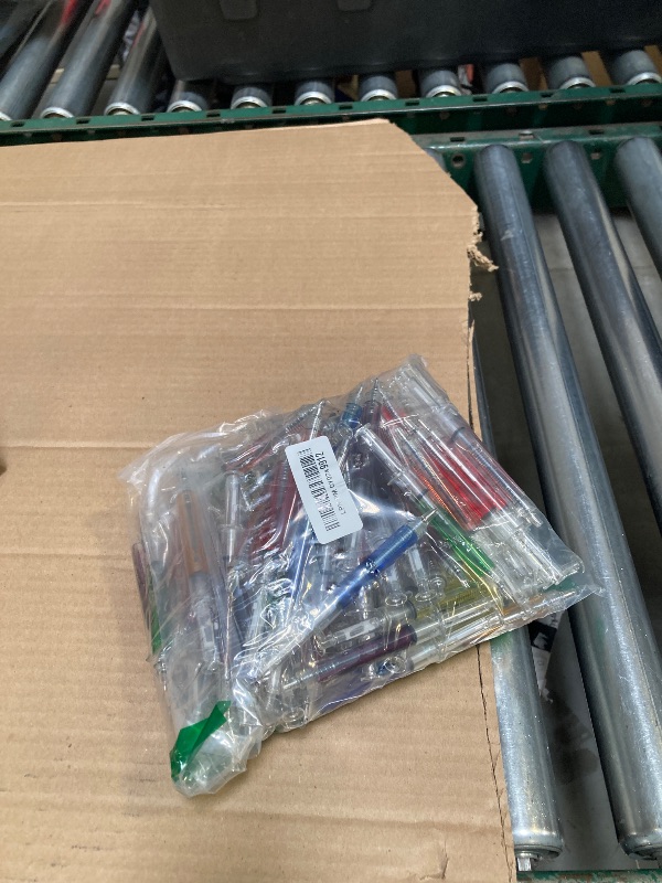 Photo 1 of Estune 100 Pcs Syringe Retractable Nurse Pens Novelty Fun Multi Colors Medical Blood Ballpoint Pens Gifts for Nursing Student School Supplies Birthdays Doctor Pretend Party Favors(Classic Style)