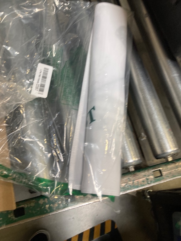 Photo 1 of 2BUT Pinehurst Golf Club Golf Pin PGA Flag Practic Putting Green Golf Flag For Backyard Garden Double-Sewn 600D Nylon Miniature Pin Flag Regulation Tube Flag(A 20"X13")