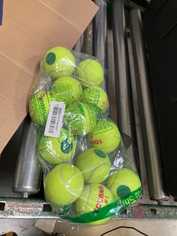 Photo 1 of Tourna Green Dot Low Compression Tennis Balls