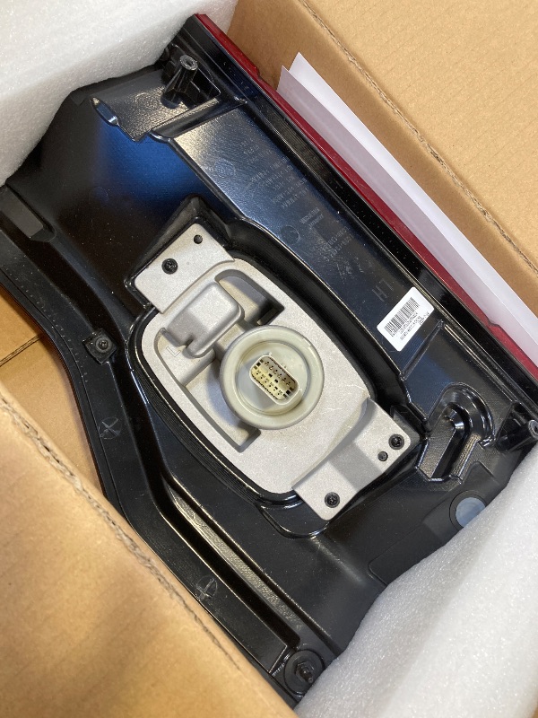 Photo 1 of Lathsy LED Tail Light W/Blind Spot Compatible With 2020-2022 Ford F250 F350 Super Duty Left Driver Side Taillight Replace LC3Z13405E