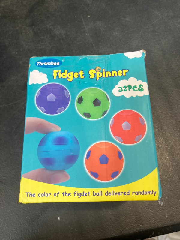Photo 1 of 32PCS Fidget Spinner Soccer Balls Sports Party Favors Bulk for Kids 4-8 8-12 Goodie Treat Bag Stuffers Classroom Treasure Toys Carnival Prizes Pinata Filler Birthday Trinket End of Year Students Gifts