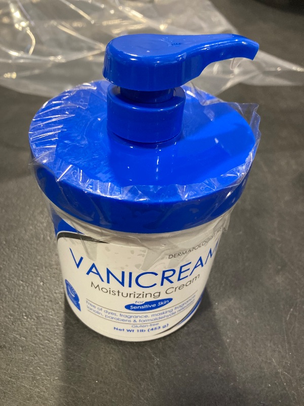 Photo 1 of Vanicream Moisturizing Skin Cream with Pump Dispenser (16 oz)