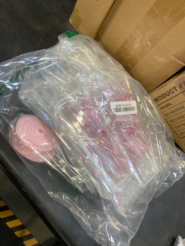 Photo 1 of Wesnoy Pink Bow Clear PVC Gift Bags with Handles Coquette Bowknot Party Favor Candy Treat Tote Bags for Birthday Party(24 Pcs, Bow)