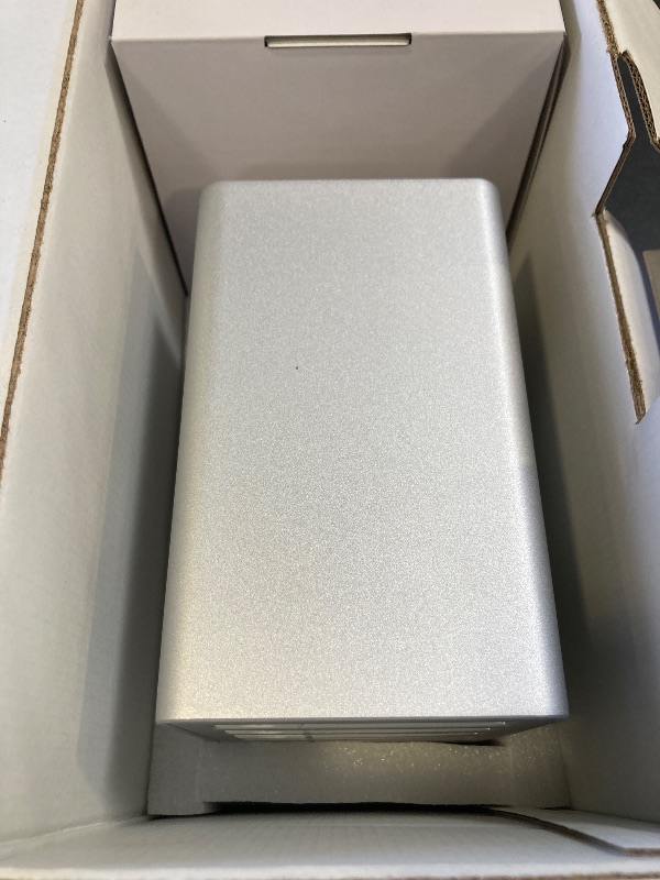 Photo 1 of ORICO All-Flash 2.5-inch USB-C Docking Station with 5 Gbps Data Transfer Speed, Compatible with 2.5'' SSD, Featuring 10 Gbps Hub Expansion and Support for Up to 40 TB Storage Capacity – 8858RC3