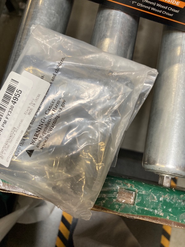 Photo 1 of uxcell 5pcs Adjustable Clamping Lever Handle M8 x 60mm Metric Black Oxide Carbon Steel Male Threaded Stud Hand Knobs Ratchet Rotating Screw Handles Bolts with Locking Lever Black