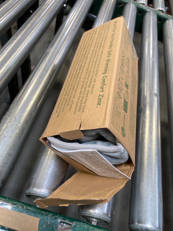 Photo 1 of Deepsoon Heating Pad,Electric Heating Pads for Back,Neck,Abdomen,Moist Heating Pad for Shoulder,Knee,Arms,Legs,Dry/Moist Heat & Auto Shut Off,Christmas Gifts for Men and Women,Light Gray,24x12 Inch