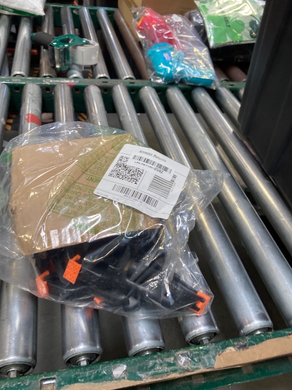 Photo 1 of 10 PCS Spring Clamps, LongYeah 4.5 Inch Plastic Spring Clips Heavy duty Backdrop Clips for Balloon Arch Photography Woodworking Crafts Tarp Clips Black