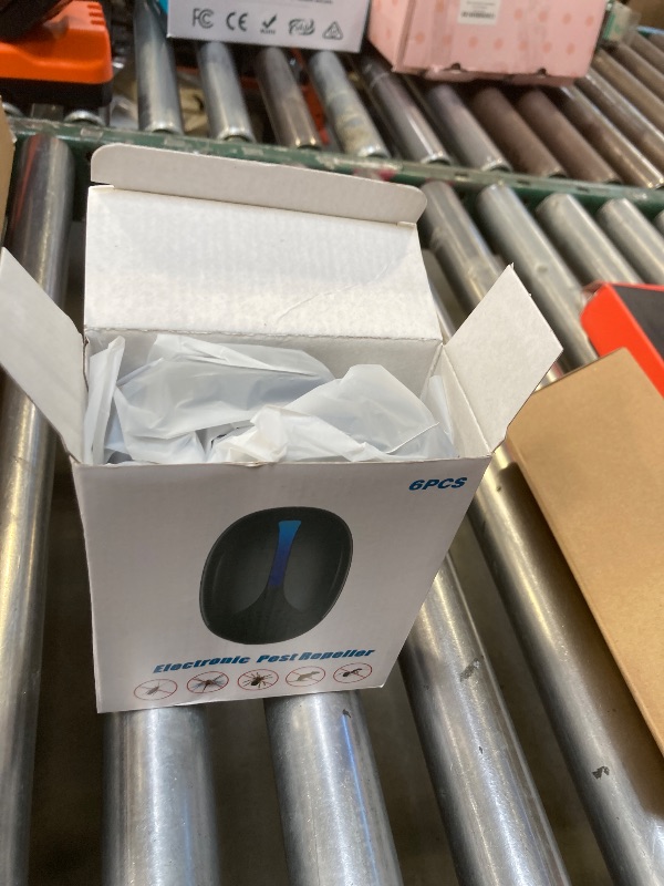 Photo 1 of 2026 Upgraded Ultrasonic Repeller Pest Indoor, Mouse Traps Repellent Insect Plug in, Pest Control Ant,Roach,Rodent, Mouse, Bugs, Mosquito, Spider, for Home, Office, Warehouse 6 Packs, Black