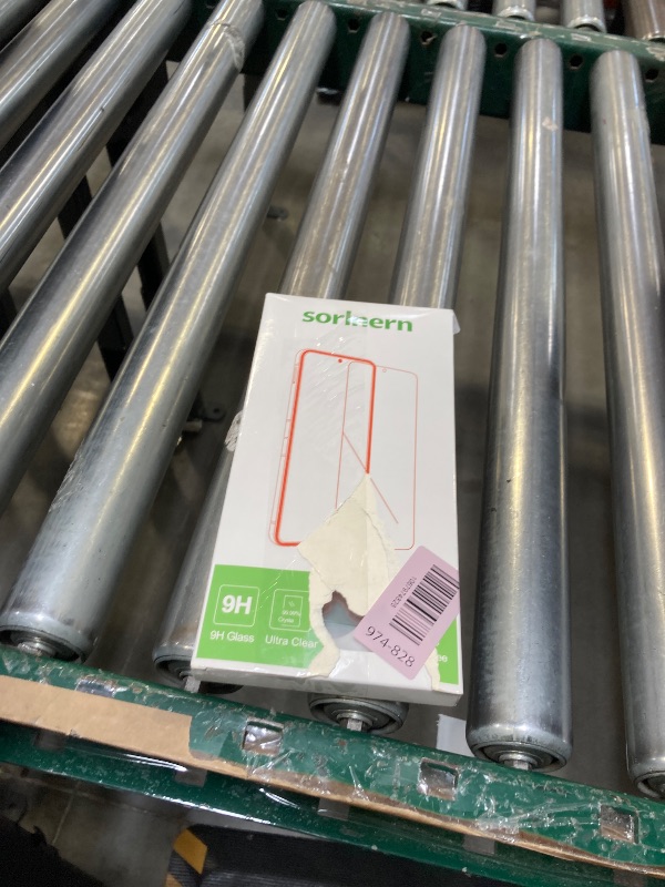 Photo 1 of sorlnern 2 Pack Privacy Screen Protector Compatible for iPhone 17 Pro Max, Red to Green Gradient Anti-Spy Glass Film, Shatterproof, Anti-Scratch, Touch Sensitive, No Bubbles Installation Tool?Not Compatible with iPhone 17 Pro?