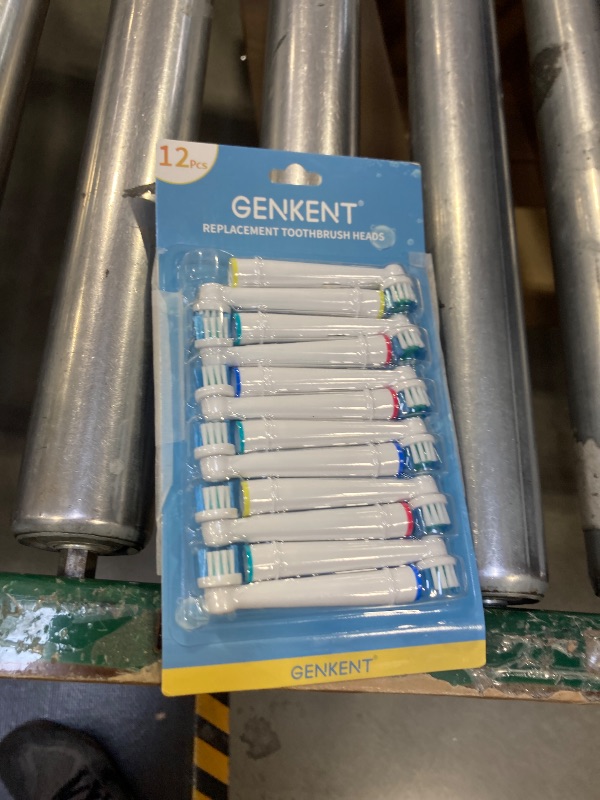 Photo 1 of GenKent Toothbrush Heads Replacement 8 Pack New