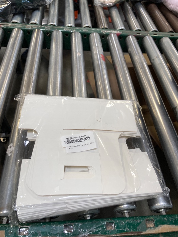 Photo 1 of 2 Cup Disposable Drink Carrier for Delivery with Handle,15 Count Kraft Paperboard Cup Holder,Cup Carriers for Hot or Cold Drinks,Coffee Carrier, Food Delivery,Take Out Cup Carriers (White, 30 PCs)