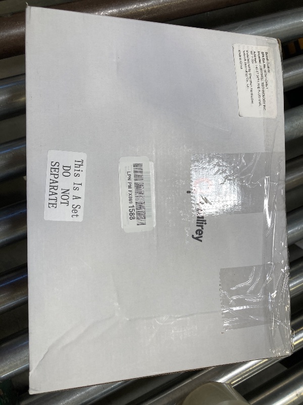 Photo 1 of Qualirey 20 Pcs Beer Slug Snail Traps 3.86 x 4.41 Inch Plastic Snail Trapper Reusable Snails Catcher Slug House for Garden Farm